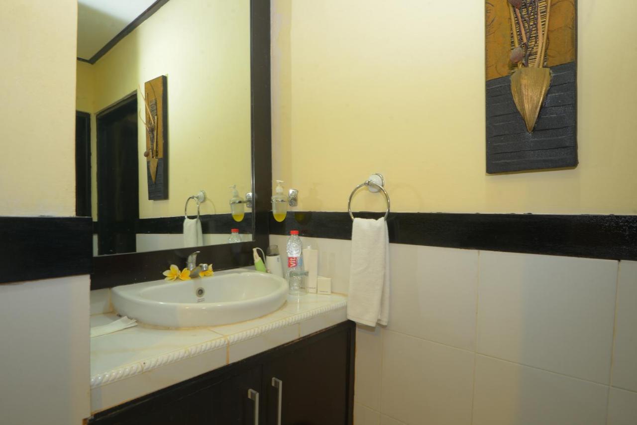 Andari Legian Hotel Bali Buitenkant foto