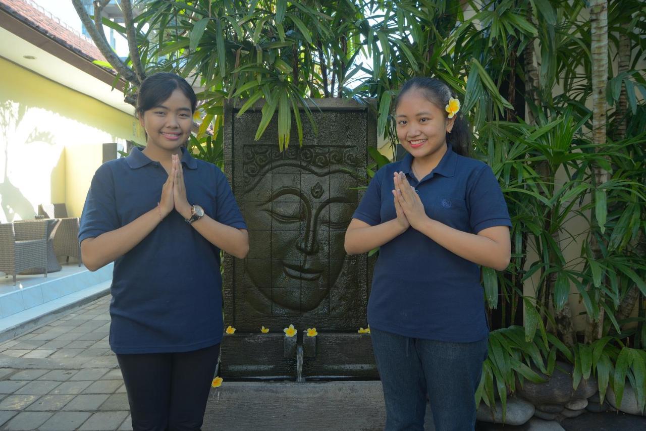 Andari Legian Hotel Bali Buitenkant foto