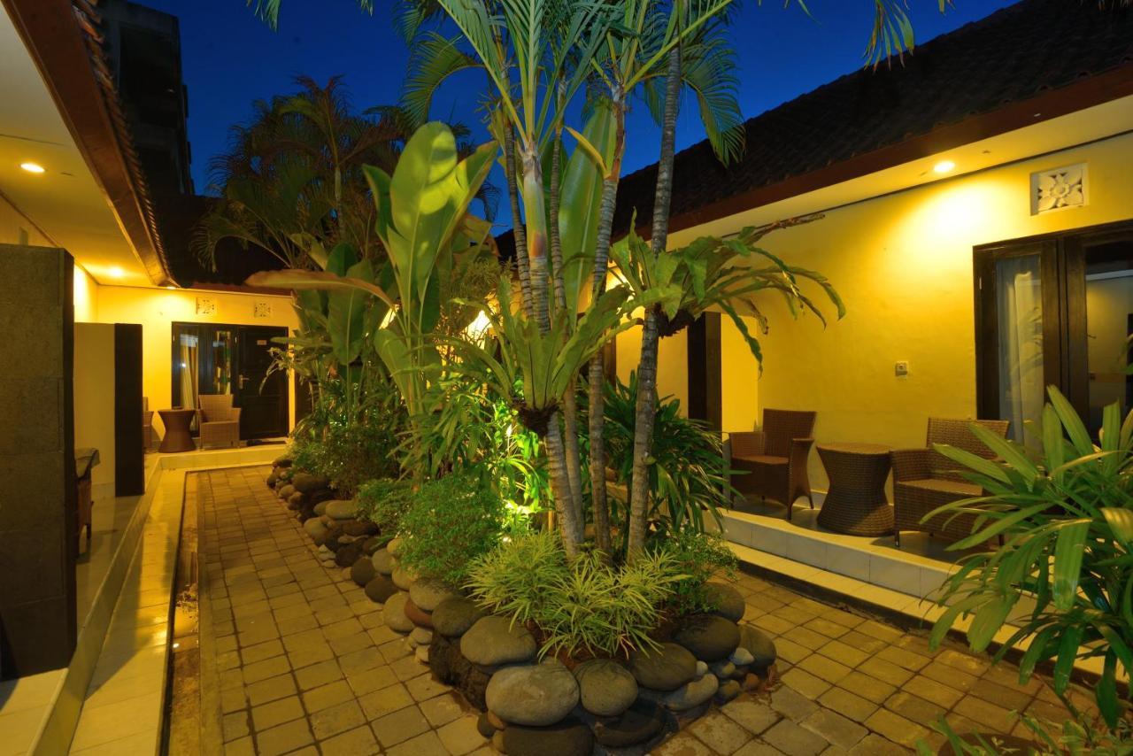 Andari Legian Hotel Bali Buitenkant foto