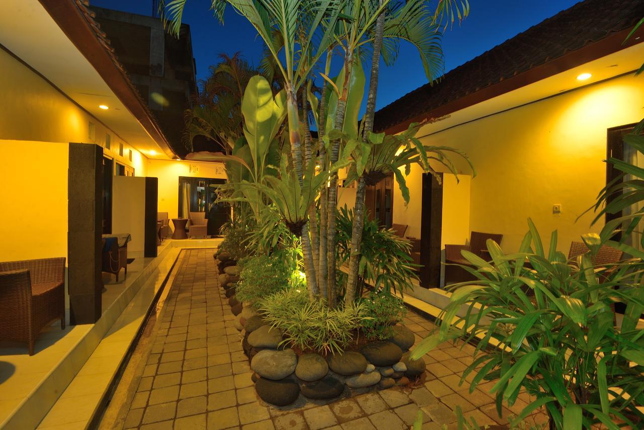Andari Legian Hotel Bali Buitenkant foto